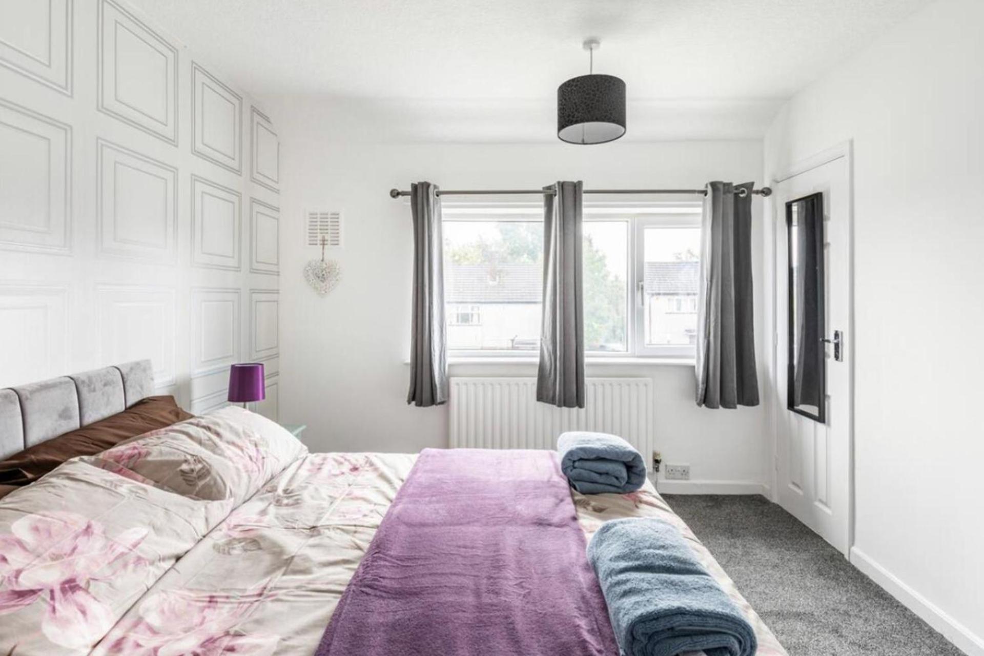 Come & Unwind In Charming 5 Bed House In Blackburn Μπλάκμπερν Εξωτερικό φωτογραφία